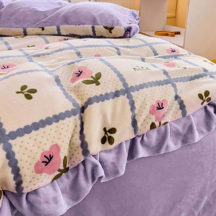 91家纺网 家纺一手货源 找家纺 找底底家纺 2024新款牛奶绒印花四件套 花田间