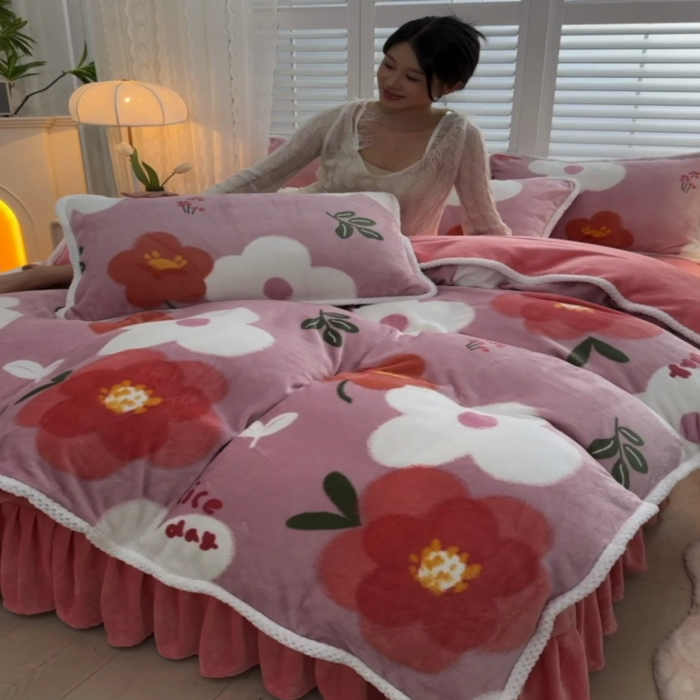 91家纺网 家纺一手货源 找家纺 绒耀 2025新款高克重牛奶绒四件套保暖四件套直播爆款电商爆款 秘密花园