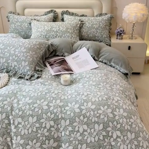 91家纺网 家纺一手货源 找家纺 2024新品A类牛奶绒韩版雕花四件套 茉莉花-绿