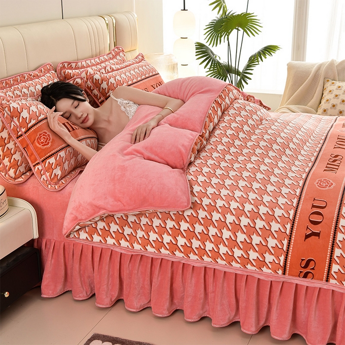 91家纺网 家纺一手货源 找家纺 绒耀 2025新款高克重牛奶绒四件套保暖四件套直播爆款电商爆款 千鸟格