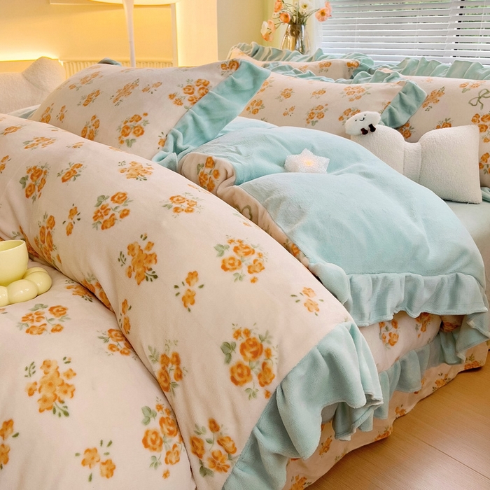 91家纺网 家纺一手货源 找家纺 找底底家纺 2024新款牛奶绒印花四件套 花海