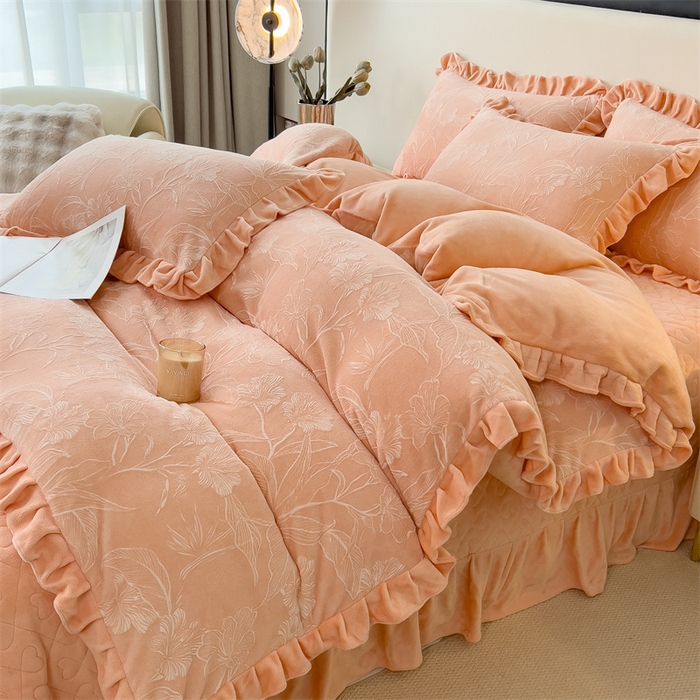 91家纺网 家纺一手货源 找家纺 2024新品A类牛奶绒韩版雕花四件套 凤仙花-玉