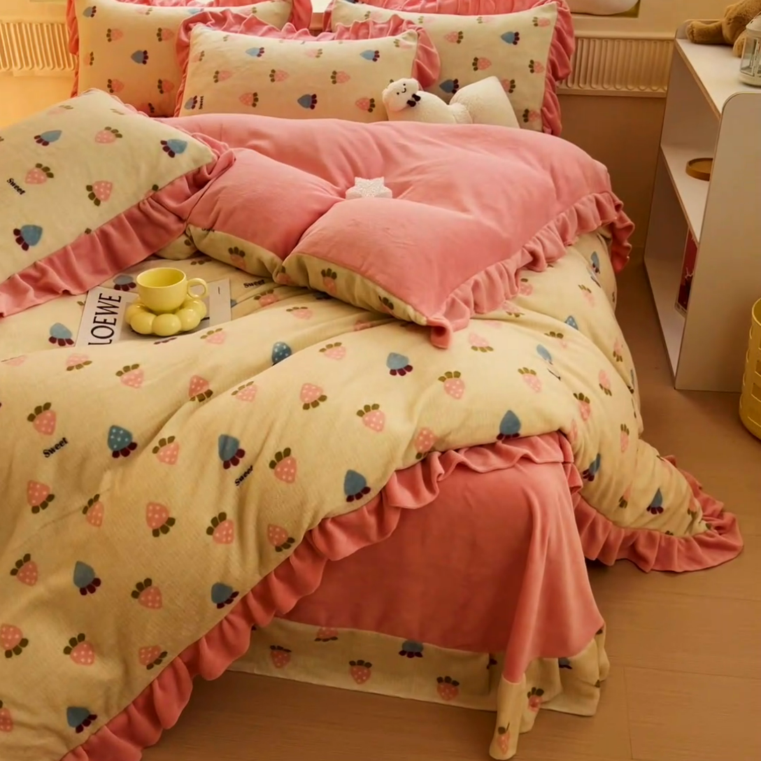 91家纺网 家纺一手货源 找家纺 找底底家纺 2024新款牛奶绒印花四件套 小萝卜