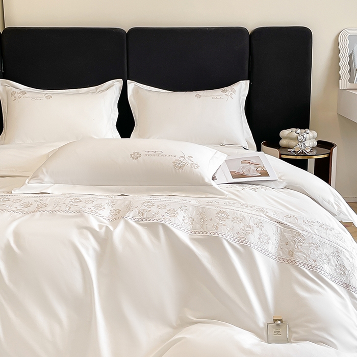 91家纺网 家纺一手货源 找家纺 理想家家纺 2024新款13372全棉刺绣四件套系列-花恋 白