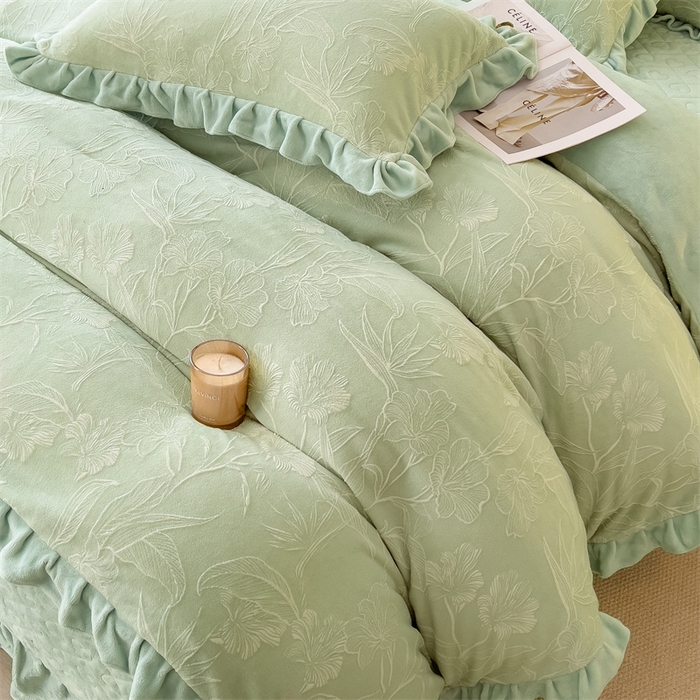 91家纺网 家纺一手货源 找家纺 2024新品A类牛奶绒韩版雕花四件套 凤仙花-绿