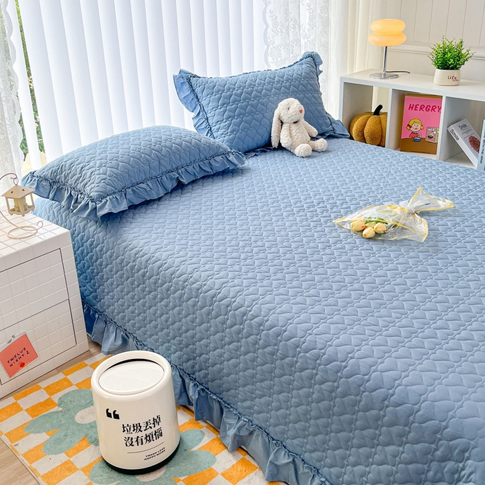 91家纺网 家纺一手货源 找家纺 暖居 2024新款250X270韩系纯色纯棉床盖三件套四件套+双面纯棉同款春秋被 天空蓝花束款