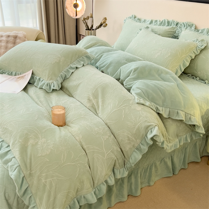 91家纺网 家纺一手货源 找家纺 2024新品A类牛奶绒韩版雕花四件套 凤仙花-绿