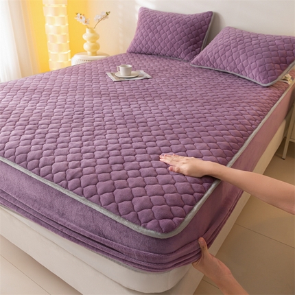 91家纺网 家纺一手货源 找家纺 （总）悦织语 2025冬季新款A类200克加厚牛奶绒夹棉床笠