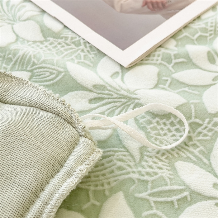 91家纺网 家纺一手货源 找家纺 2024新品A类牛奶绒韩版雕花四件套 茉莉花-绿