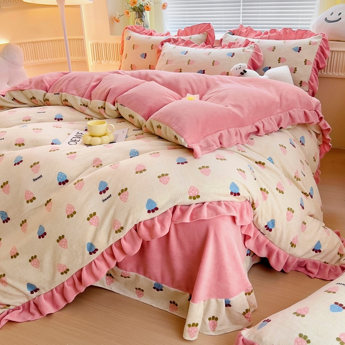 91家纺网 家纺一手货源 找家纺 找底底家纺 2024新款牛奶绒印花四件套 小萝卜