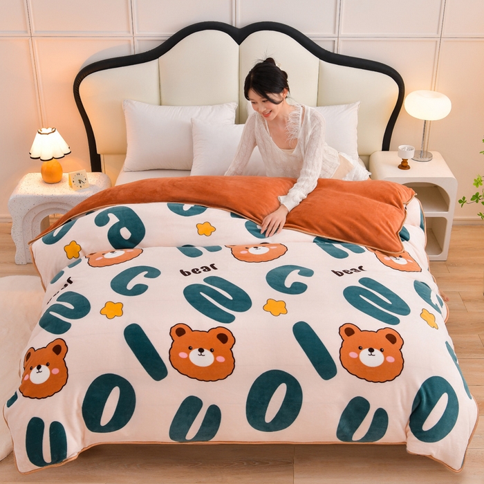 91家纺网 家纺一手货源 找家纺 绒耀 2025新款高克重牛奶绒四件套保暖四件套直播爆款电商爆款 字母熊