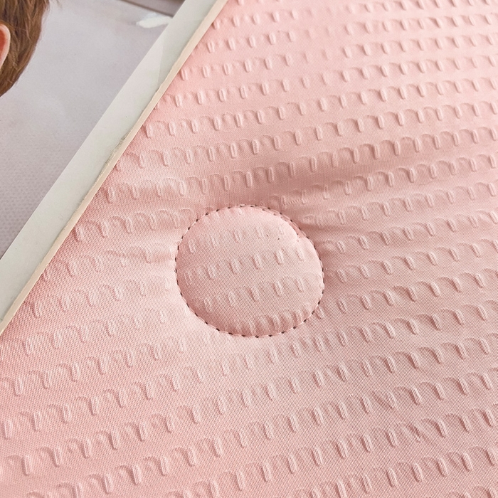 91家纺网 家纺一手货源 找家纺 暖阁 2025新款亲肤压泡豆豆羽丝被冬被春秋被被子被芯 玉色