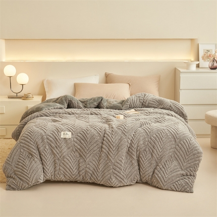 91家纺网 家纺一手货源 找家纺 （总）2024新品塔肤绒保暖舒适冬被子被芯