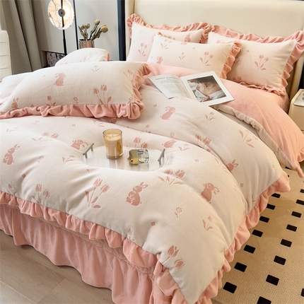 2024新品A类牛奶绒韩版雕花四件套 恋爱兔-白