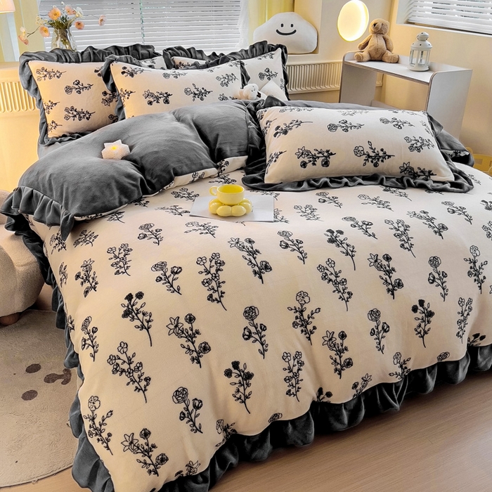 91家纺网 家纺一手货源 找家纺 找底底家纺 2024新款牛奶绒印花四件套 素雅