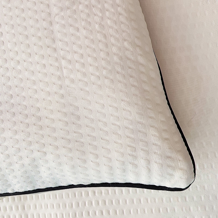 91家纺网 家纺一手货源 找家纺 暖阁 2025新款亲肤压泡豆豆羽丝被冬被春秋被被子被芯 奶白色