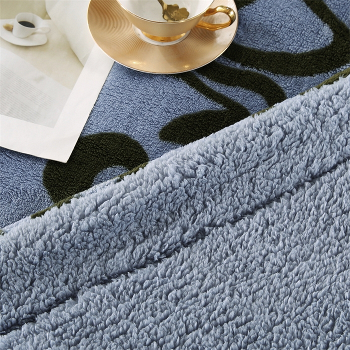 91家纺网 家纺一手货源 找家纺 巴木赫 2024新款熊猫绒配同色羊羔绒毛毯 鸭青配色羊羔绒