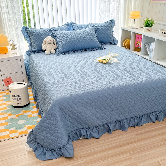 91家纺网 家纺一手货源 找家纺 暖居 2024新款250X270韩系纯色纯棉床盖三件套四件套+双面纯棉同款春秋被 天空蓝花束款