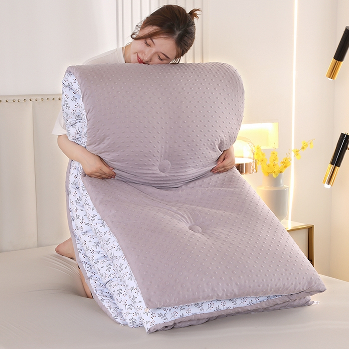 91家纺网 家纺一手货源 找家纺 暖阁 2025新款A类水洗棉豆豆被冬被春秋被被子被芯 繁花