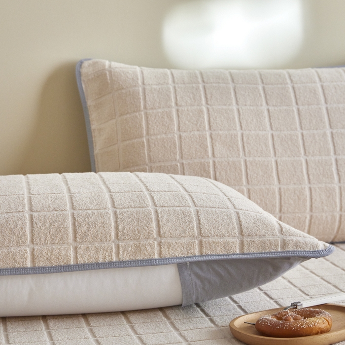 91家纺网 家纺一手货源 找家纺 爱港家纺 2024新款全棉A类毛巾被升级款单人枕巾枕芯保护套枕套 暖棉-白