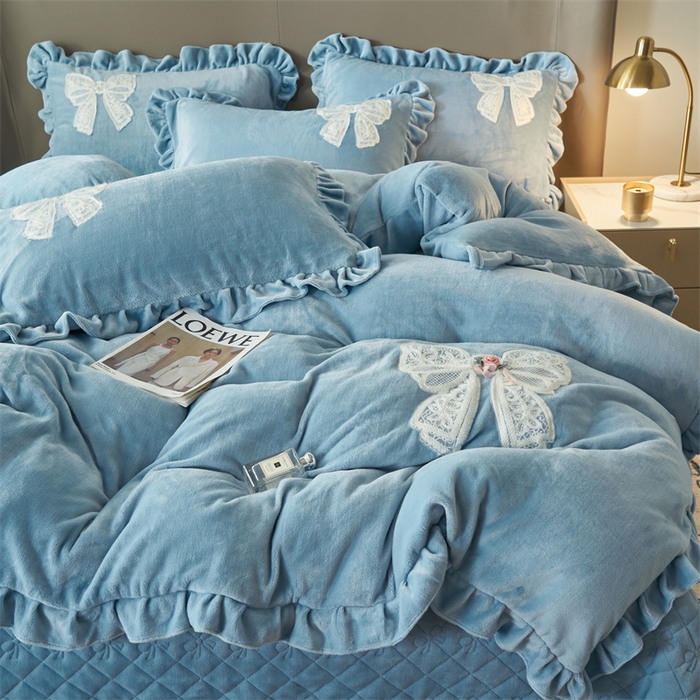 91家纺网 家纺一手货源 找家纺 2024新款A类幸福约定牛奶绒四件套 浅灰蓝