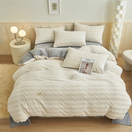 91家纺网 家纺一手货源 找家纺 （总）2024新款牛奶绒雕花风吹麦浪四件套