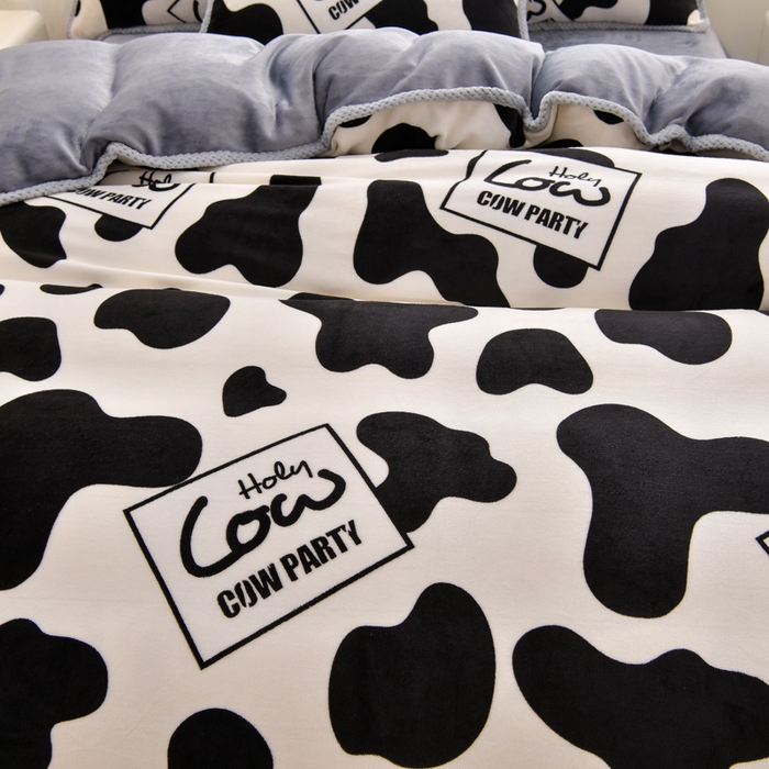 91家纺网 家纺一手货源 找家纺 绒耀 2025新款高克重牛奶绒四件套保暖四件套直播爆款电商爆款 小奶牛