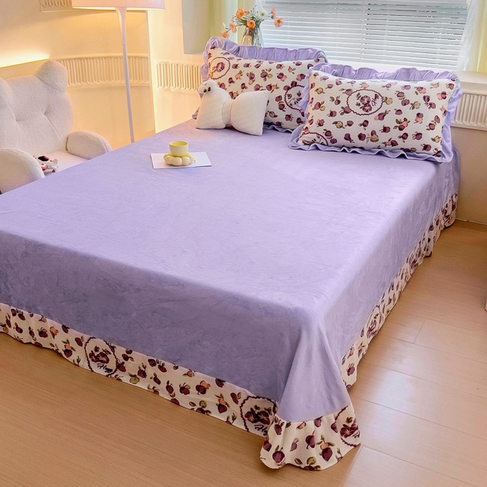 91家纺网 家纺一手货源 找家纺 找底底家纺 2024新款牛奶绒印花四件套 小浆果