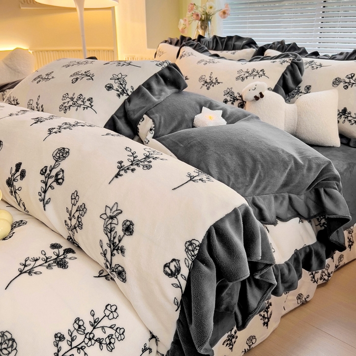 91家纺网 家纺一手货源 找家纺 找底底家纺 2024新款牛奶绒印花四件套 素雅