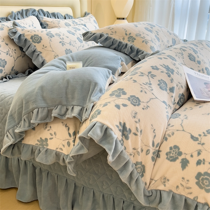 91家纺网 家纺一手货源 找家纺 2024新品A类牛奶绒韩版雕花四件套 蔷薇-蓝