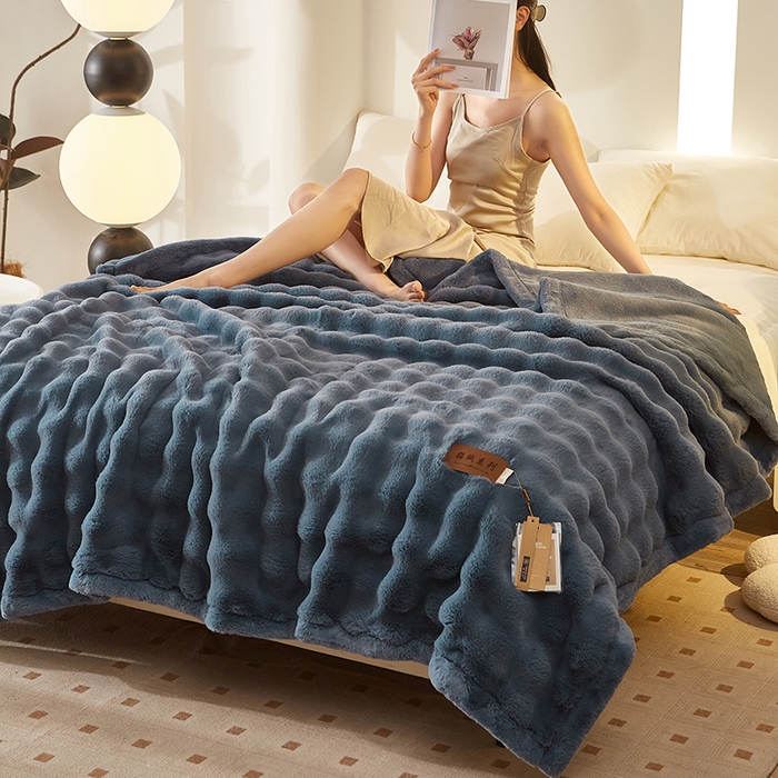 91家纺网 家纺一手货源 找家纺 尚品凤凰 2025新款亲肤舒适加厚保暖貂绒兔毛泡泡毛毯 泡泡-蓝