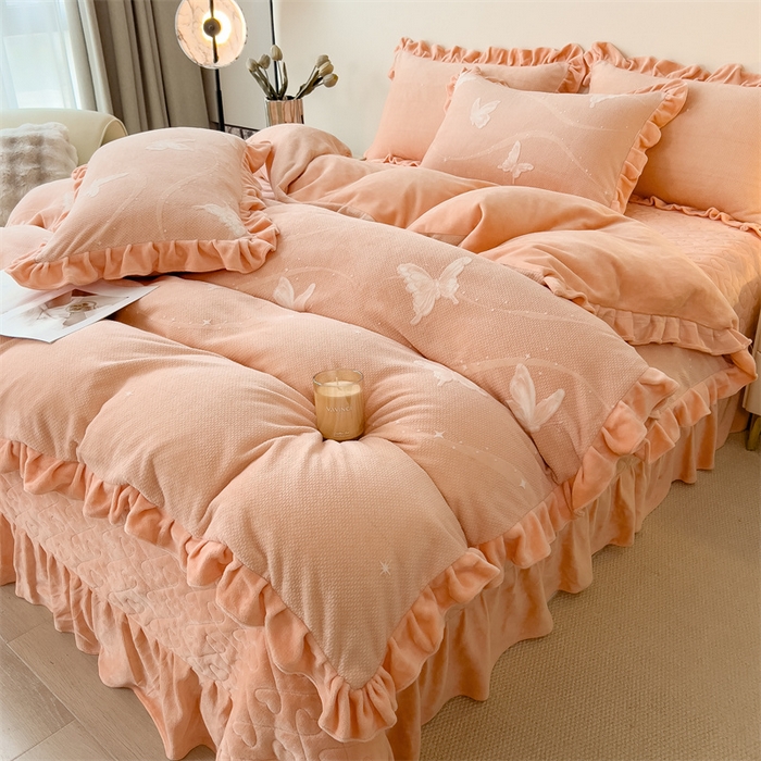 91家纺网 家纺一手货源 找家纺 2024新品A类牛奶绒韩版雕花四件套 蝴蝶飞舞-玉