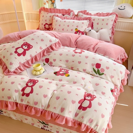 找底底家纺 2024新款牛奶绒印花四件套 爱心熊