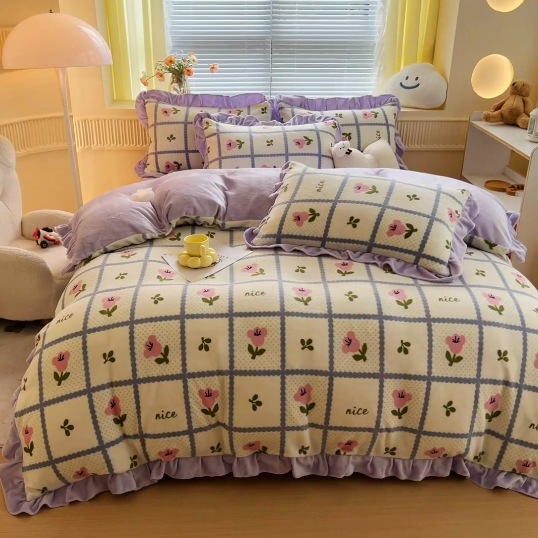 91家纺网 家纺一手货源 找家纺 找底底家纺 2024新款牛奶绒印花四件套 花田间