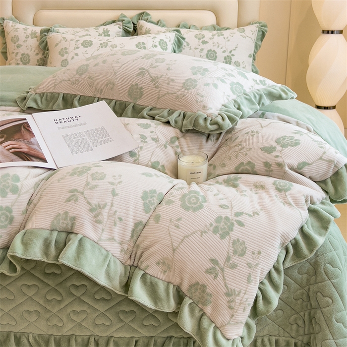 91家纺网 家纺一手货源 找家纺 2024新品A类牛奶绒韩版雕花四件套 蔷薇-绿