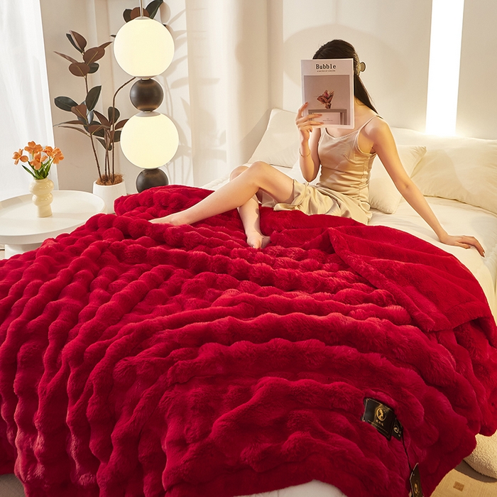 91家纺网 家纺一手货源 找家纺 尚品凤凰 2025新款亲肤舒适加厚保暖貂绒兔毛泡泡毛毯 泡泡-大红