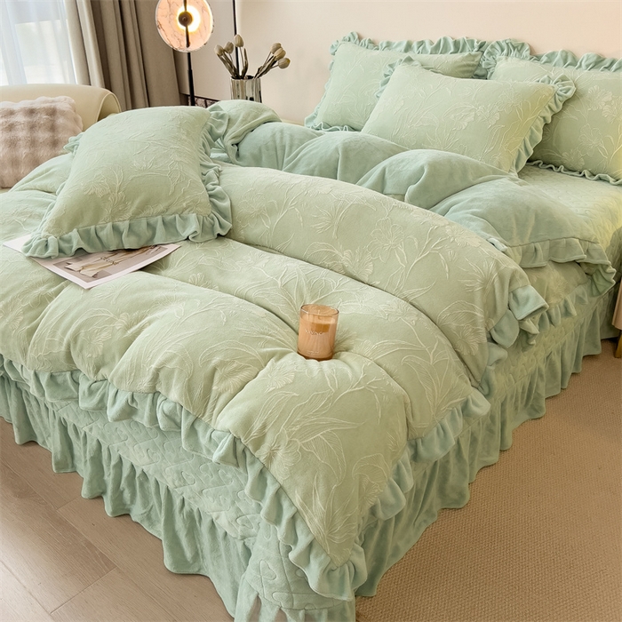 91家纺网 家纺一手货源 找家纺 2024新品A类牛奶绒韩版雕花四件套 凤仙花-绿