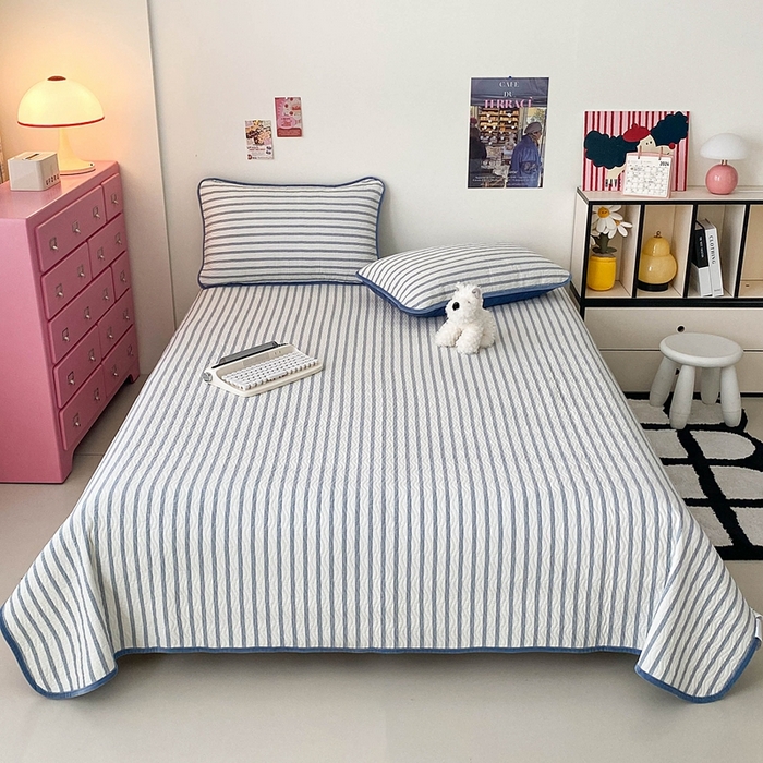 91家纺网 家纺一手货源 找家纺 沐纯家居 2025新款色织水洗棉棉绒（大豆纤维填充）床盖三件套 青柠蓝