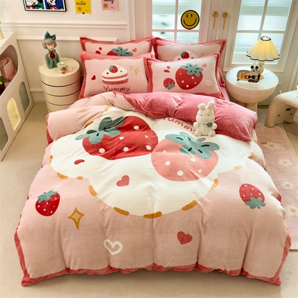 91家纺网 家纺一手货源 找家纺 兄弟坊 2024新款正版授权大版牛奶绒卡通四件套 草莓蜜语