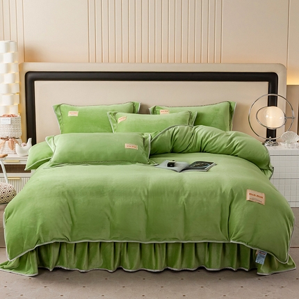 91家纺网 家纺一手货源 找家纺 （总）博兰蒂 2025秋冬新款高克重纯色牛奶绒床裙款四件套