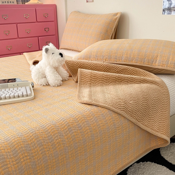 91家纺网 家纺一手货源 找家纺 沐纯家居 2025新款色织水洗棉棉绒（大豆纤维填充）床盖三件套 田园桔