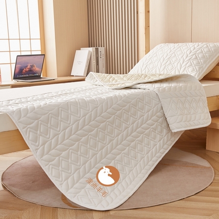 91家纺网 家纺一手货源 找家纺 （总）花言狐语 2025新款单人床水洗棉羊毛床褥（富贵竹）