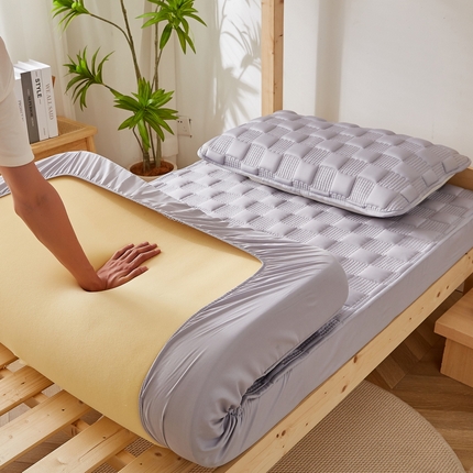 91家纺网 家纺一手货源 找家纺 （总）花言狐语 2025新款单人床布拉格夹棉加厚床笠