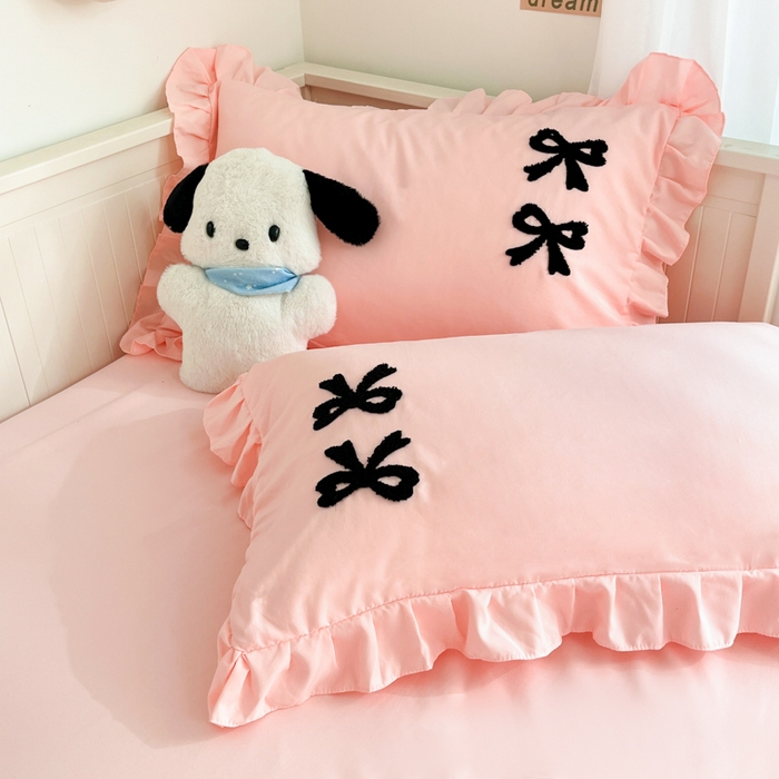 91家纺网 家纺一手货源 找家纺 泉欣家纺 2024韩式公主风毛巾绣花水洗棉四件套专版花型 蝴蝶结-粉玉