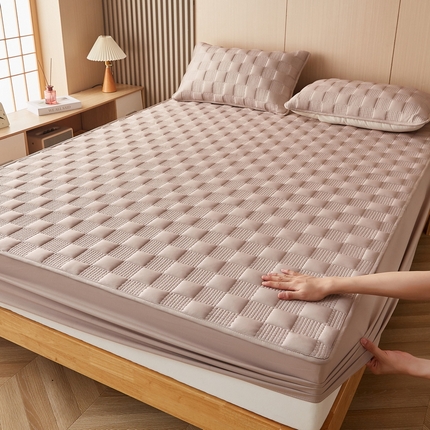 91家纺网 家纺一手货源 找家纺 （总）花言狐语 2025新款大床布拉格水洗棉夹棉加厚床笠