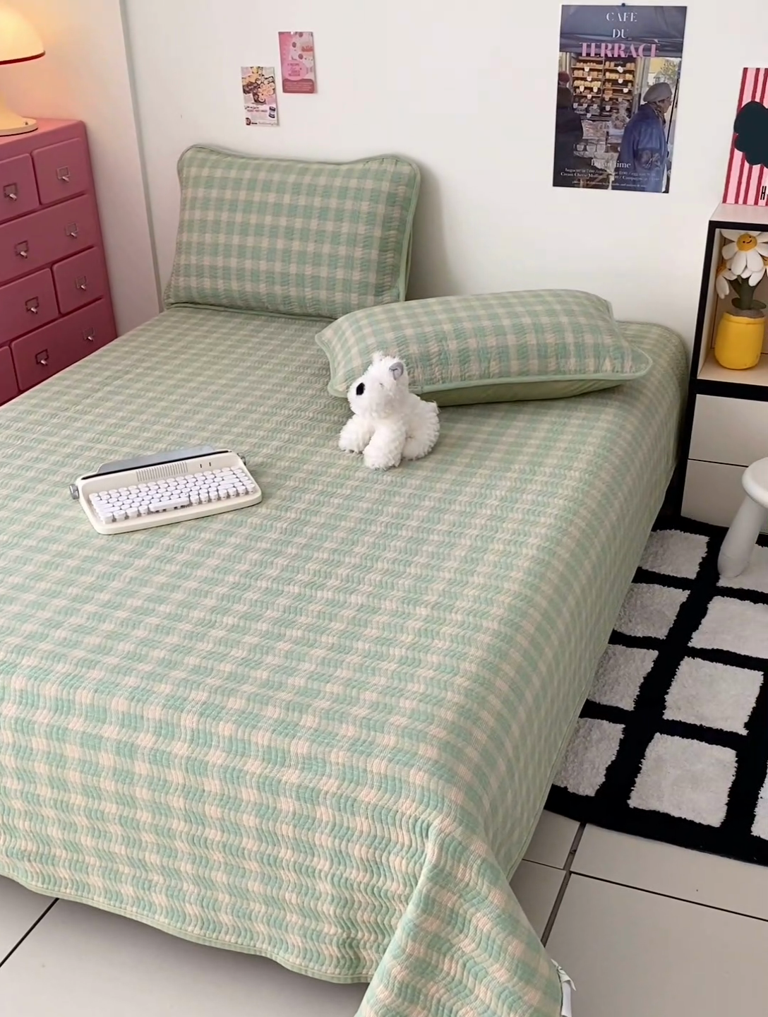 91家纺网 家纺一手货源 找家纺 沐纯家居 2025新款色织水洗棉棉绒（大豆纤维填充）床盖三件套 田园绿