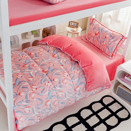 91家纺网 家纺一手货源 找家纺 博兰蒂 2025新款学生上下铺学生宿舍用套件高克重牛奶绒印花三件套 郁金香