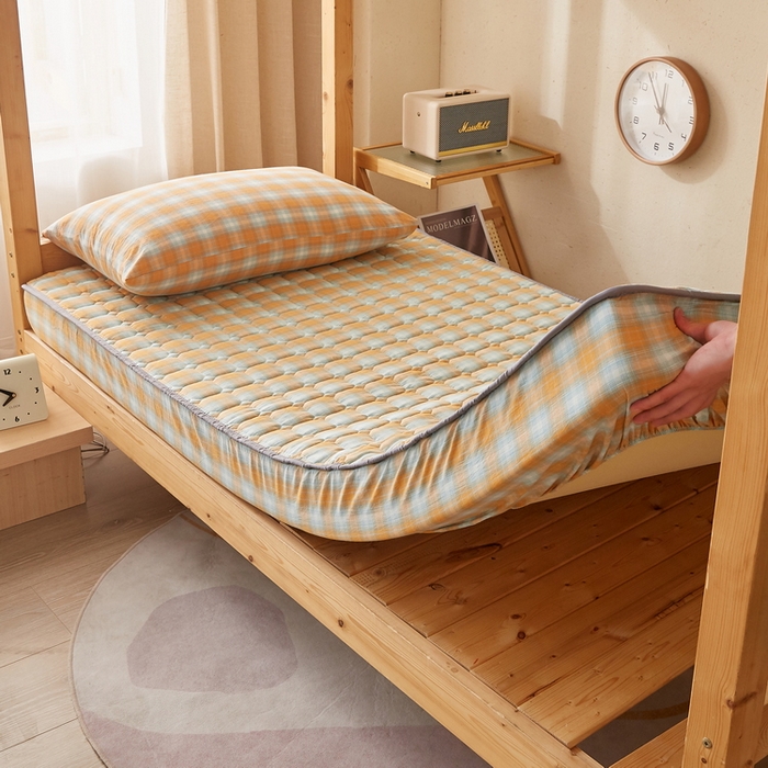 91家纺网 家纺一手货源 找家纺 迪乐妮家居 2024新款单人床色织全棉夹棉床笠(无印家居风） 密橘格