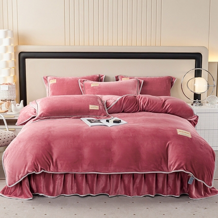 91家纺网 家纺一手货源 找家纺 （总）博兰蒂 2025秋冬新款高克重纯色牛奶绒床裙款四件套