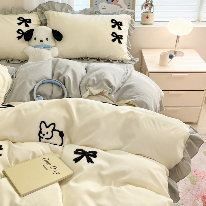 91家纺网 家纺一手货源 找家纺 泉欣家纺 2024韩式公主风毛巾绣花水洗棉四件套专版花型 蝴蝶结-浅黄灰